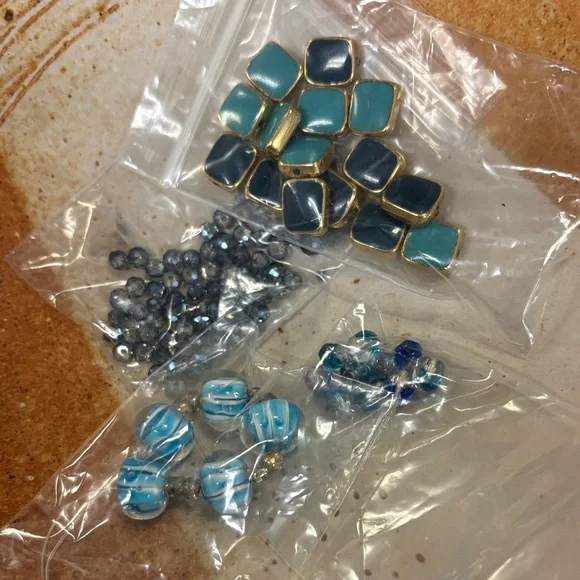 Assorted Blue and Turquoise Beads - Picture 4 of 11